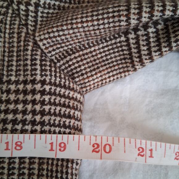AKRIS 100% Cashmere Houndstooth Brown Blazer Size 10 Quiet Luxury Brand - Picture 4 of 13